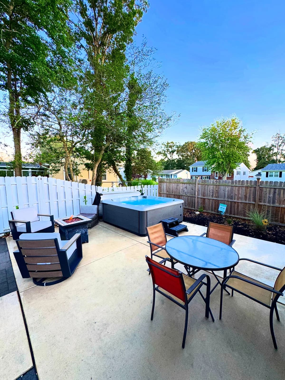 Cape Mindy Ranch Style Home – Master Spa Hot Tub Sleeps 8